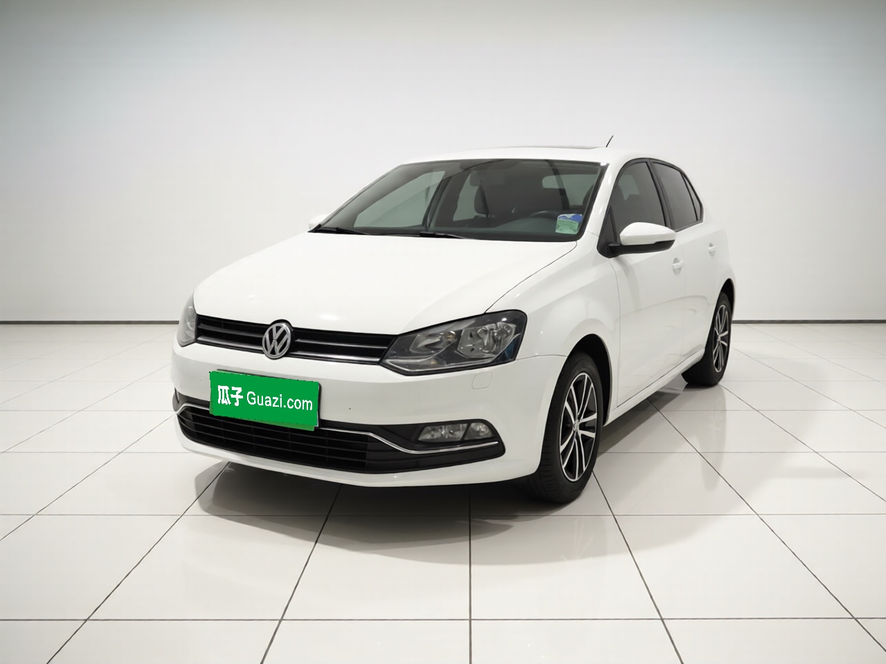 Polo 2016 car image 