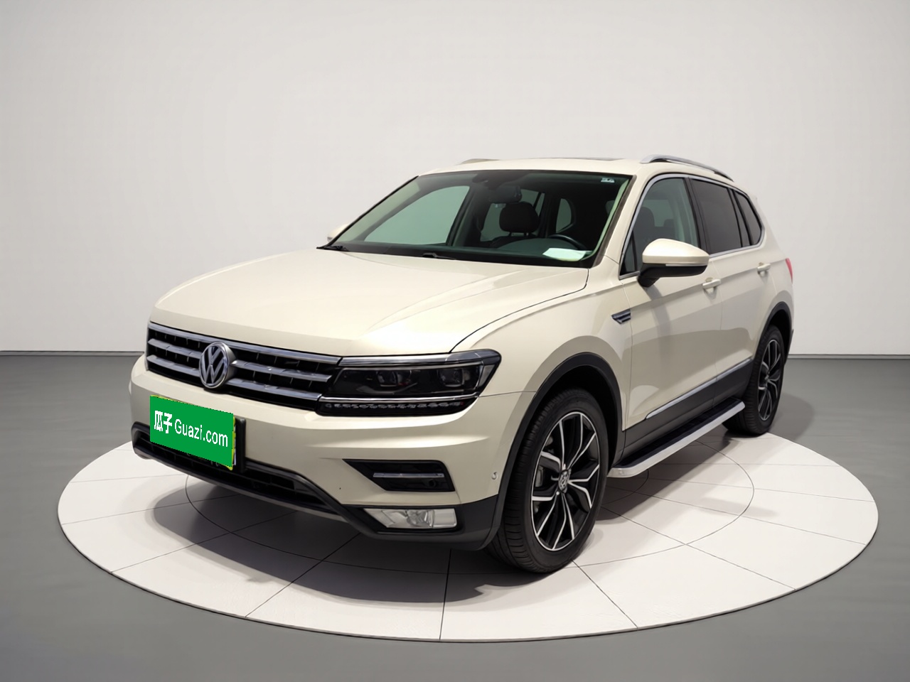Volkswagen Tiguan L 2018 Volkswagen Tiguan L 2018 car image