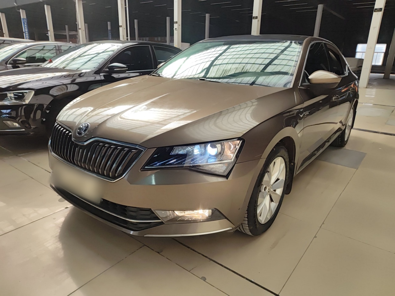 Skoda Superb 2016 汽车图片 