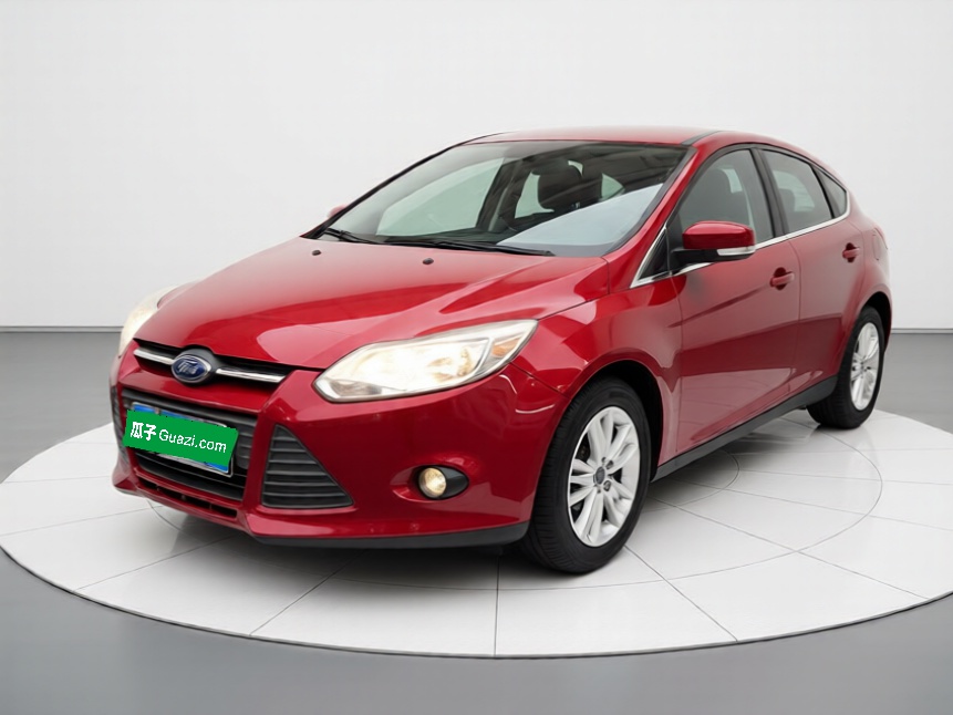Ford Focus 2014 immagine di auto 