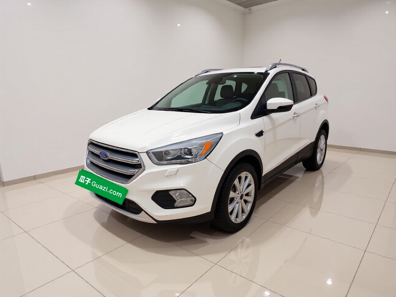 Ford Kuga 2017 صورة سيارة 