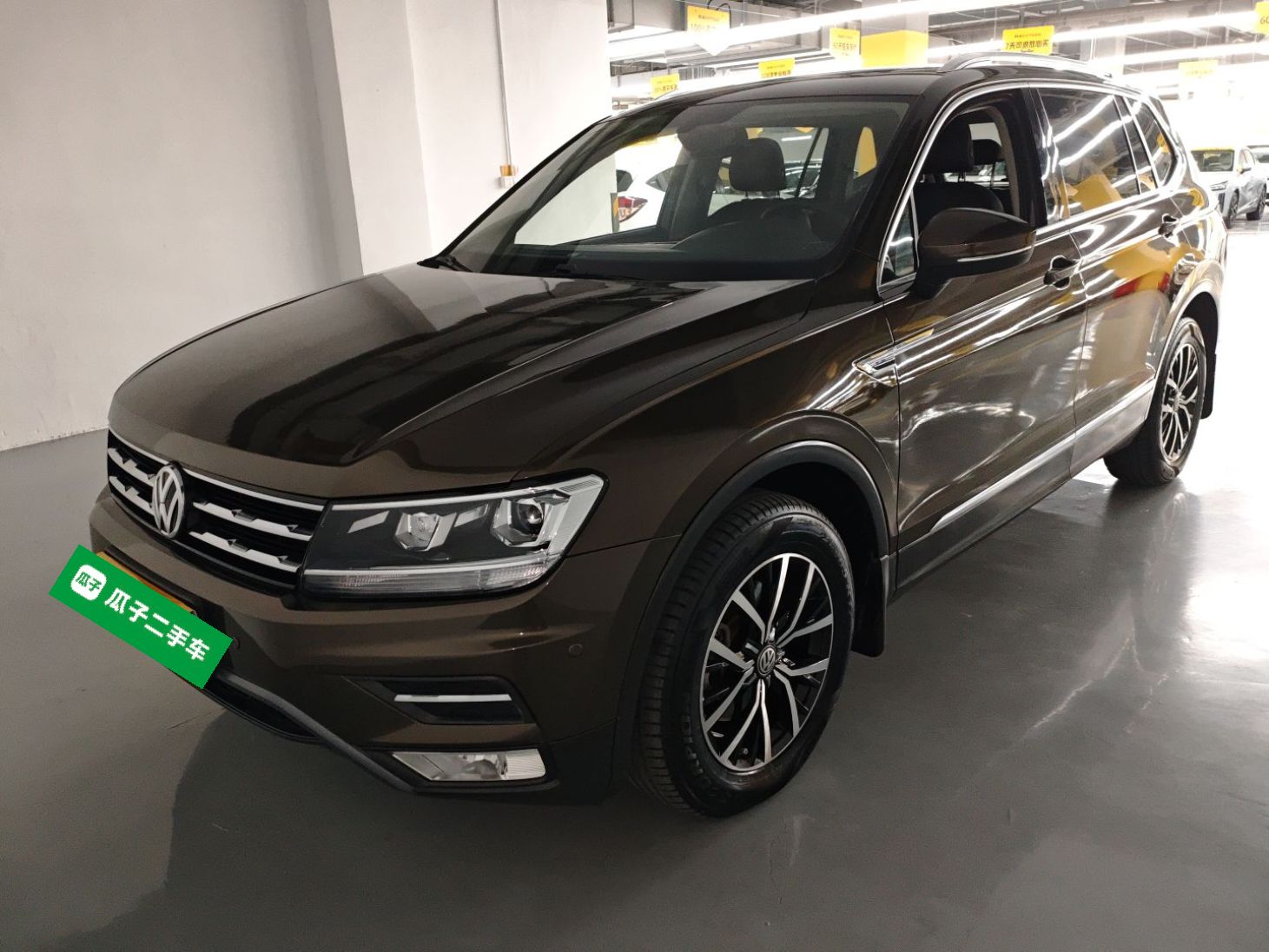 Volkswagen Tiguan L 2018 Volkswagen Tiguan L 2018 car image