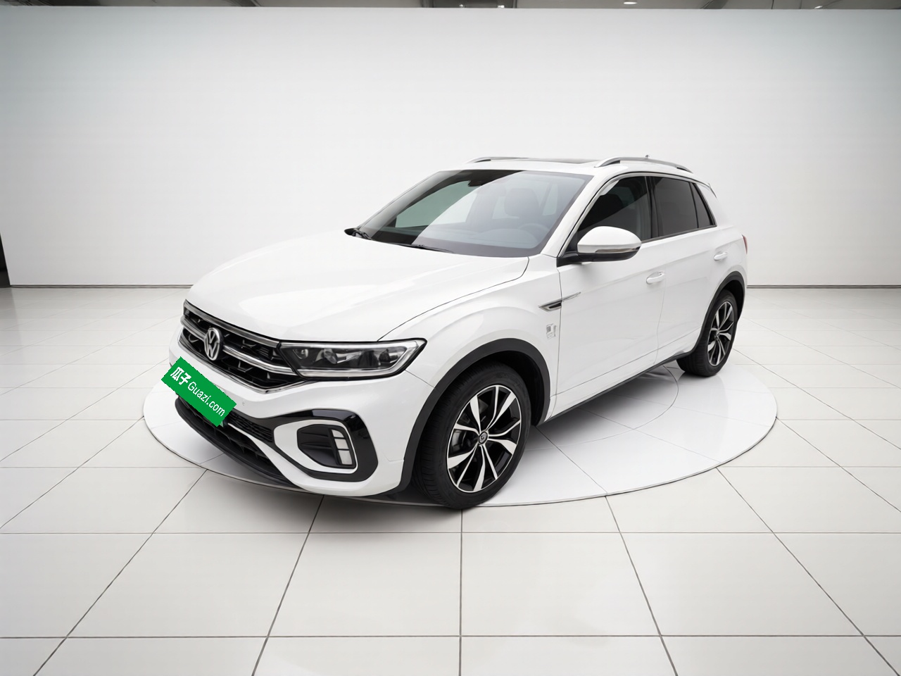 Volkswagen T-Roc 2025 Volkswagen T-Roc 2025 car image