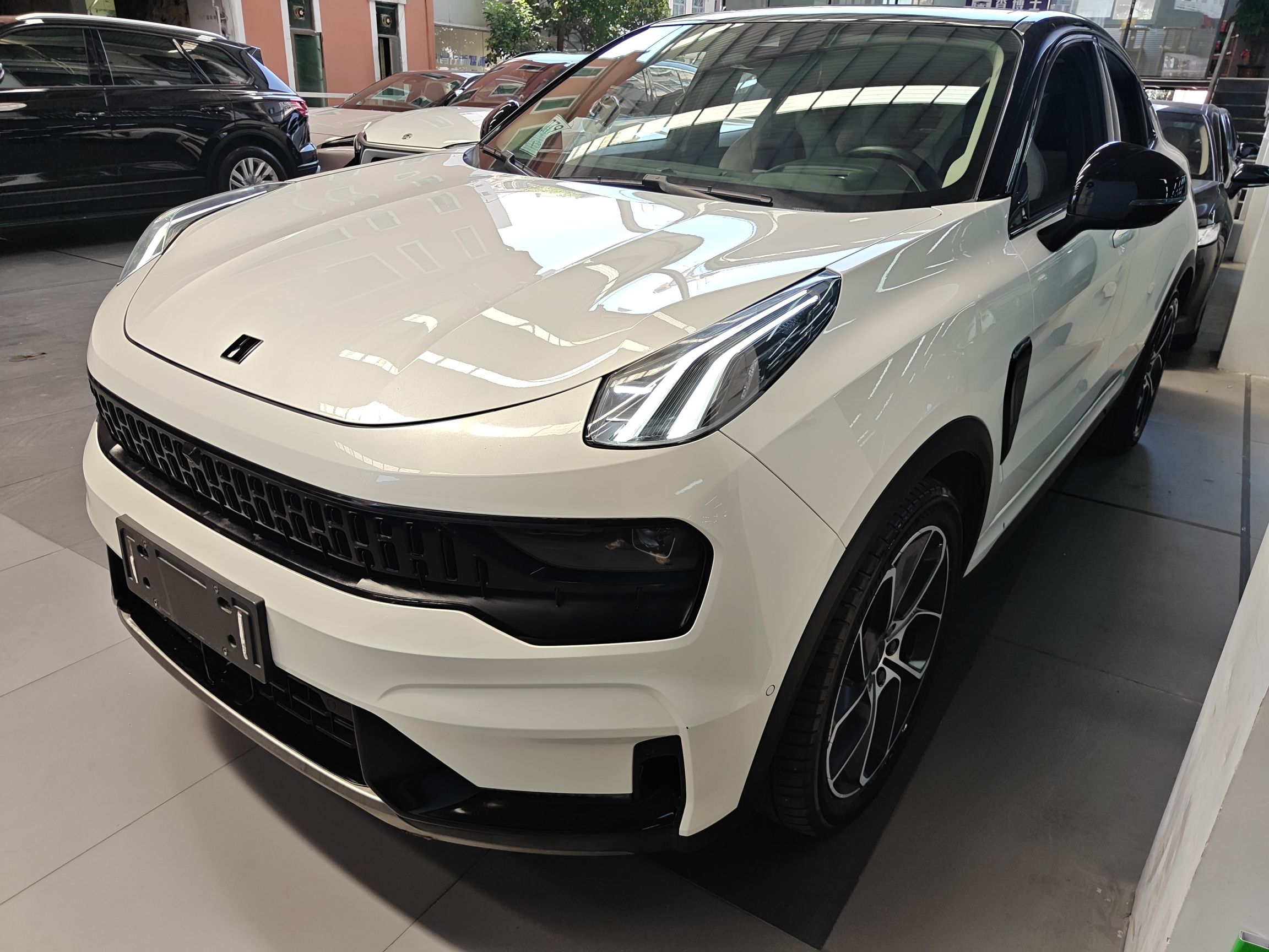 Lynk & Co 05 2020 Lynk & Co 05 2020 car image