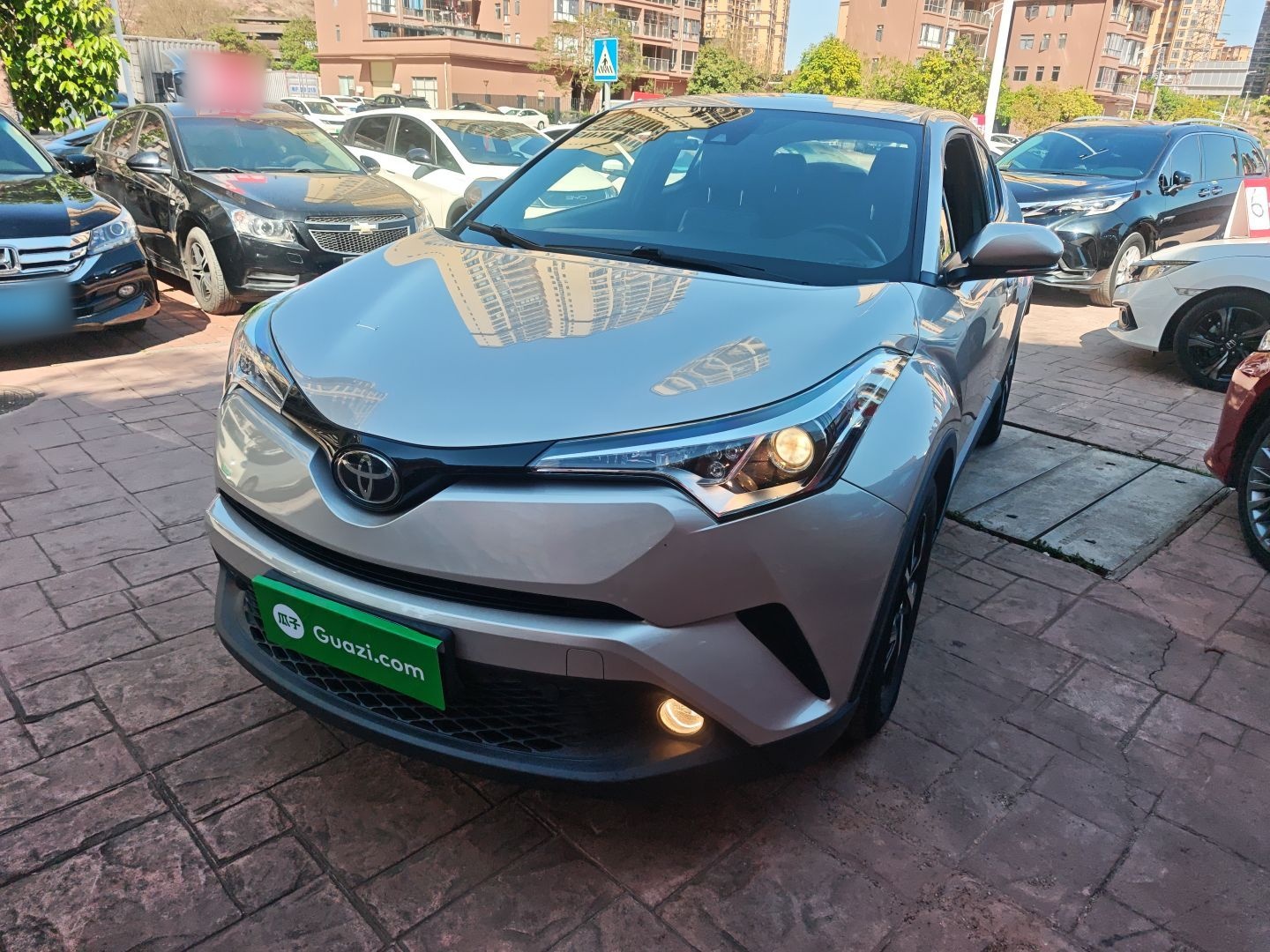 Toyota C-HR 2021 汽车图片 