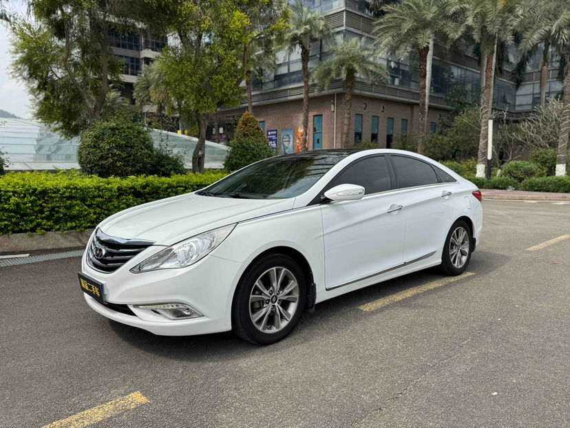 Hyundai Sonata 2015 صورة سيارة 