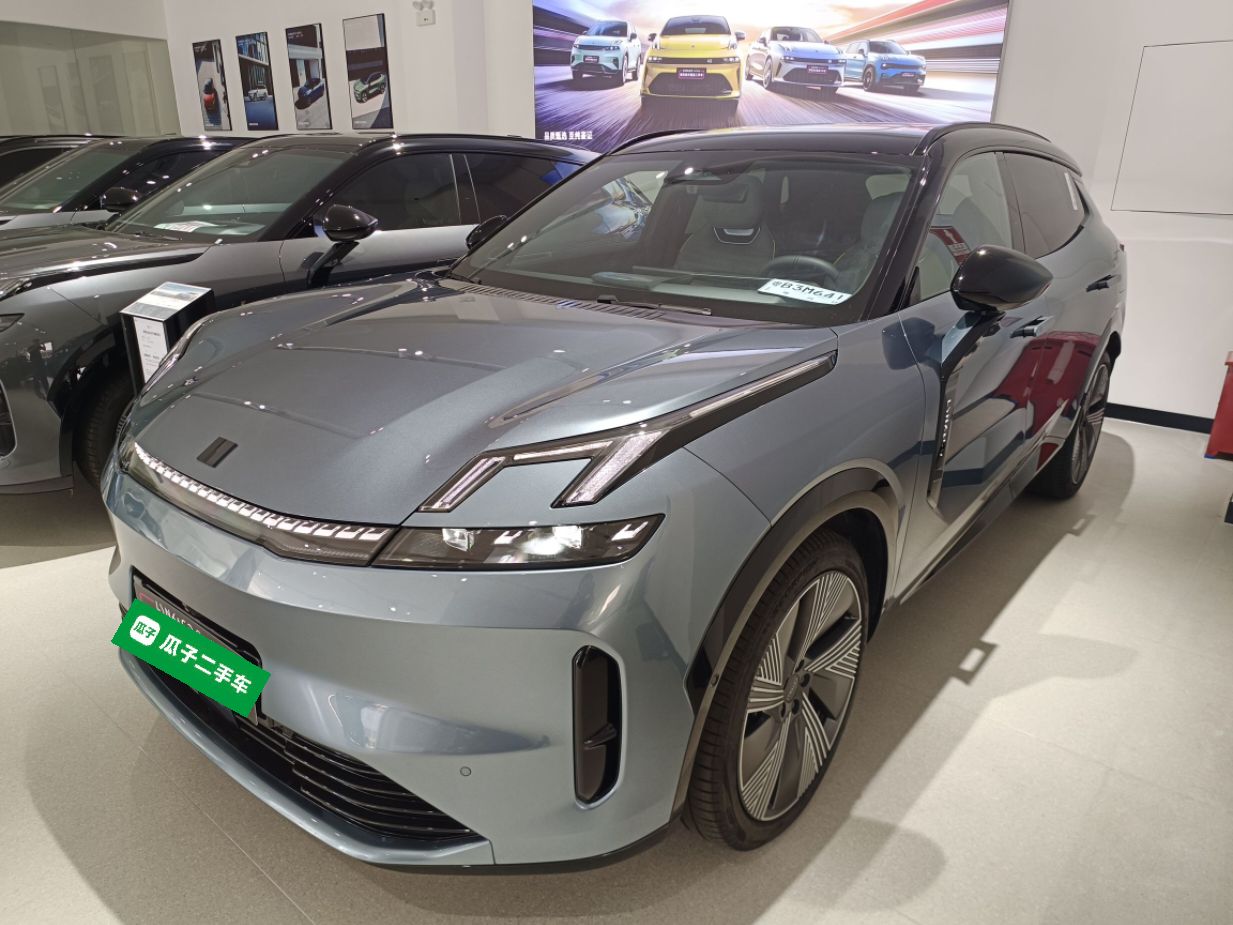 Lynk & Co 08 EM-P 2025 Lynk & Co 08 EM-P 2025 car image