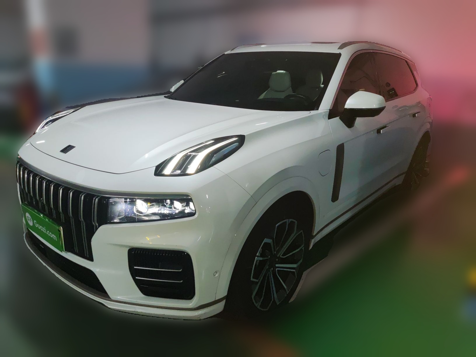 Lynk & Co 09 2022 car image 