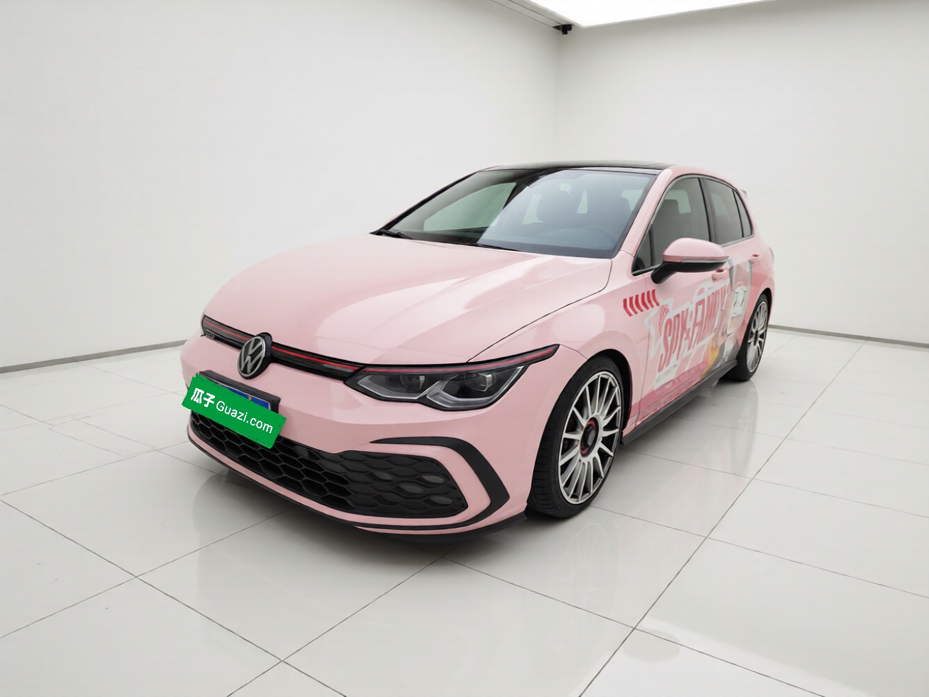 Volkswagen GolfGTI 2023 immagine di auto 