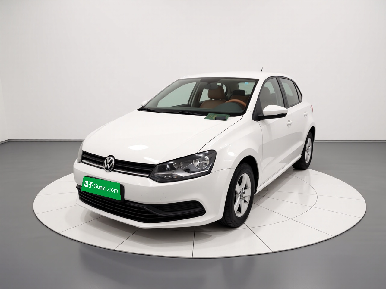 Volkswagen Polo 2018 car image 