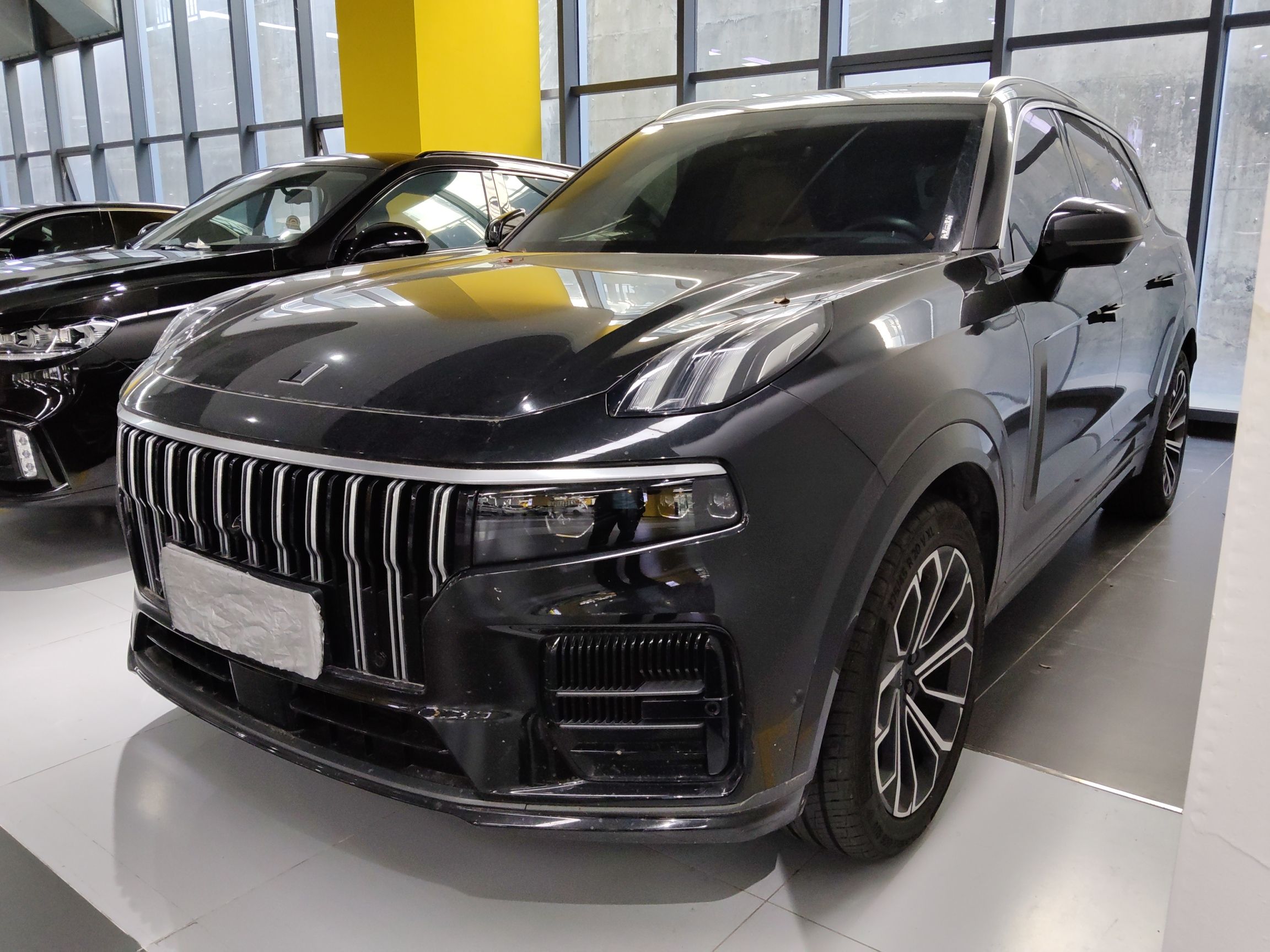 Lynk & Co 09 2024 car image 