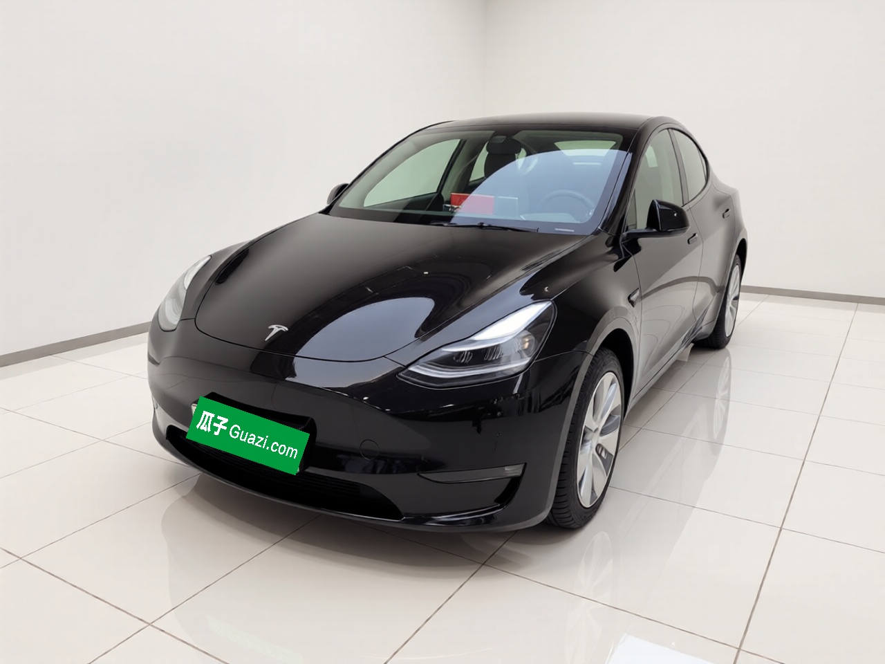 Tesla Model Y 2022 汽车图片 