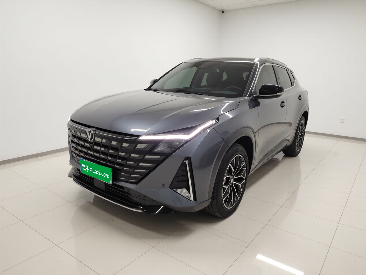 Changan UNI-Z 2024 صورة سيارة 