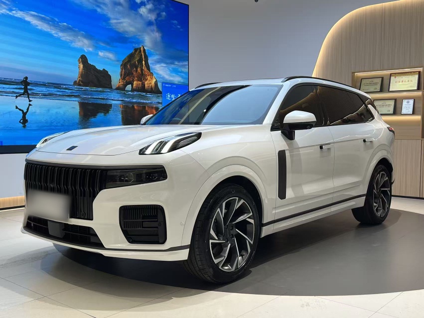 Lynk & Co 09 2022 car image 