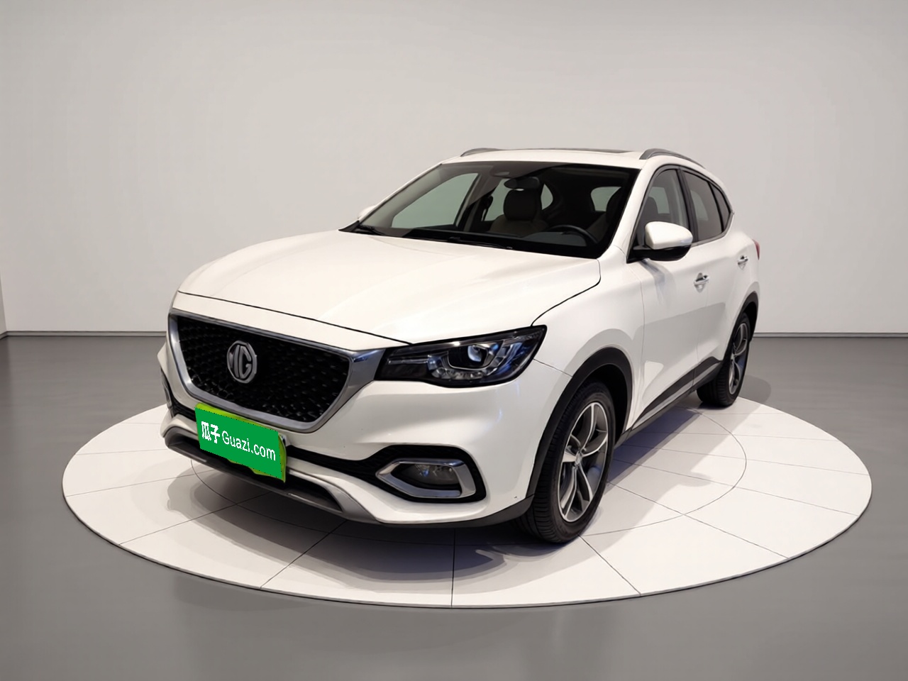 MG HS 2020 immagine di auto 