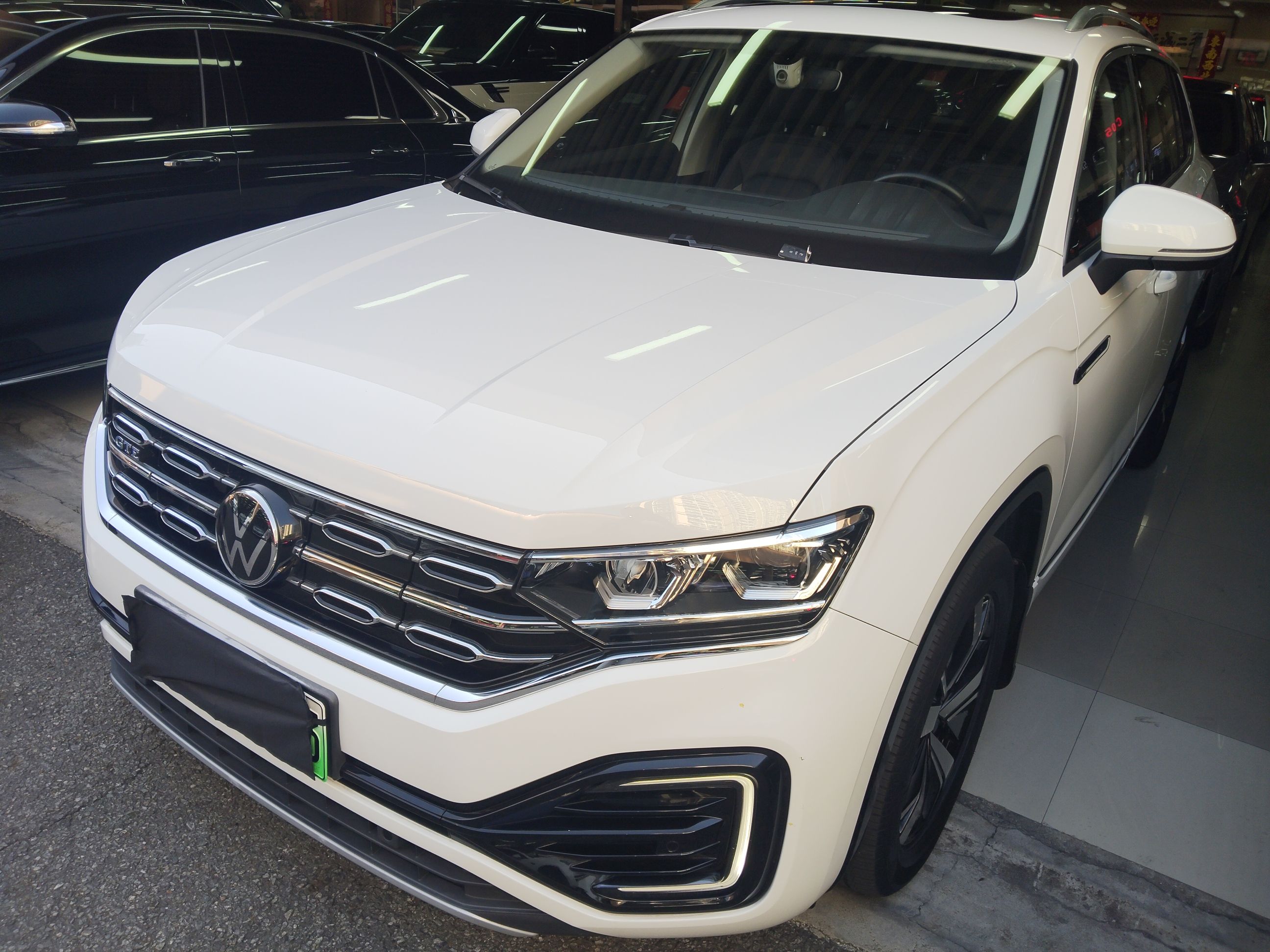 Volkswagen Tayron GTE 2022 immagine di auto 