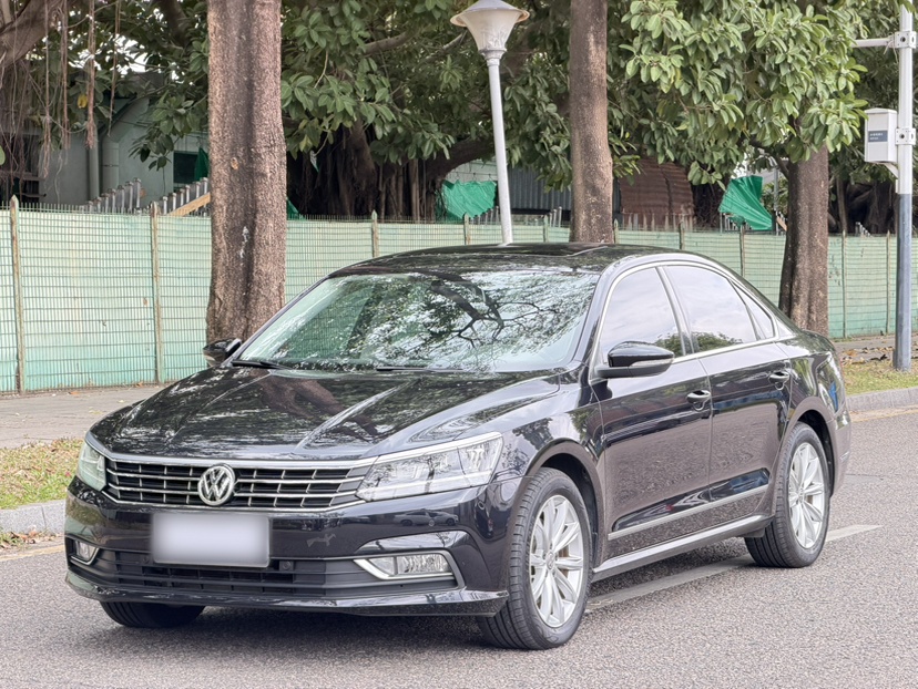 Volkswagen Passat 2018 car image 