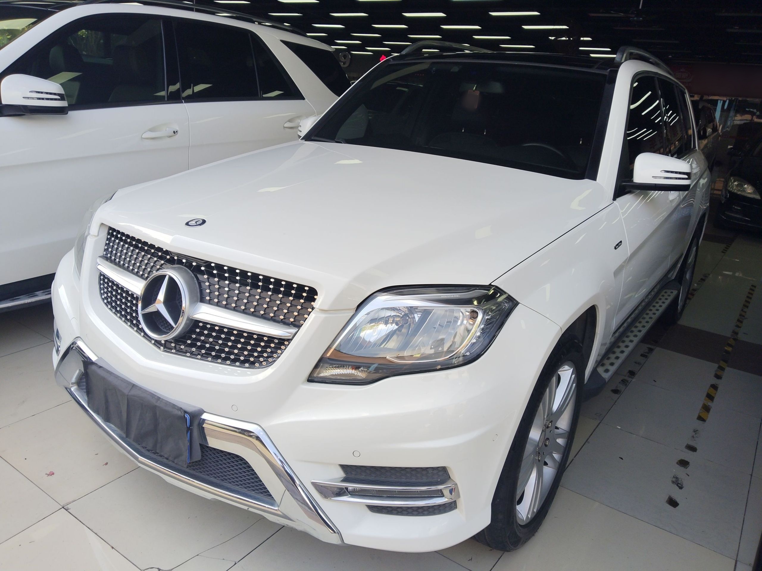 Mercedes-Benz GLK Class 2015 car image 