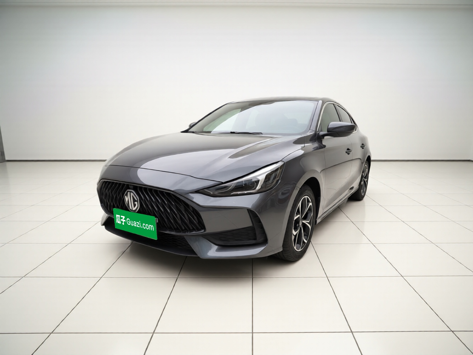 5 2021 5 2021 car image