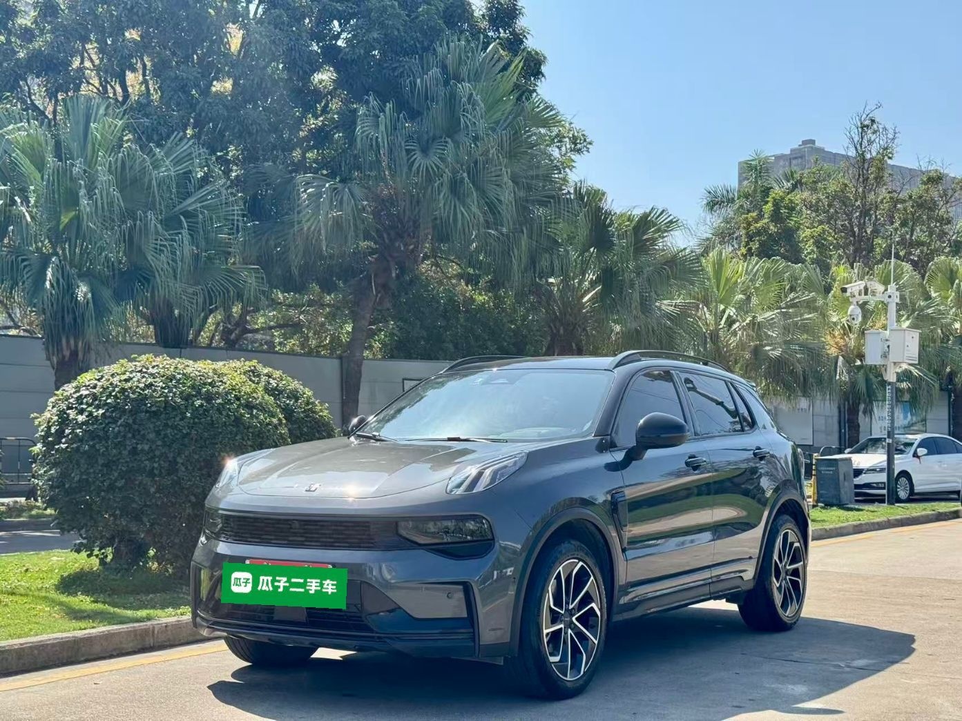 Lynk & Co 01 EM-P 2022 car image 