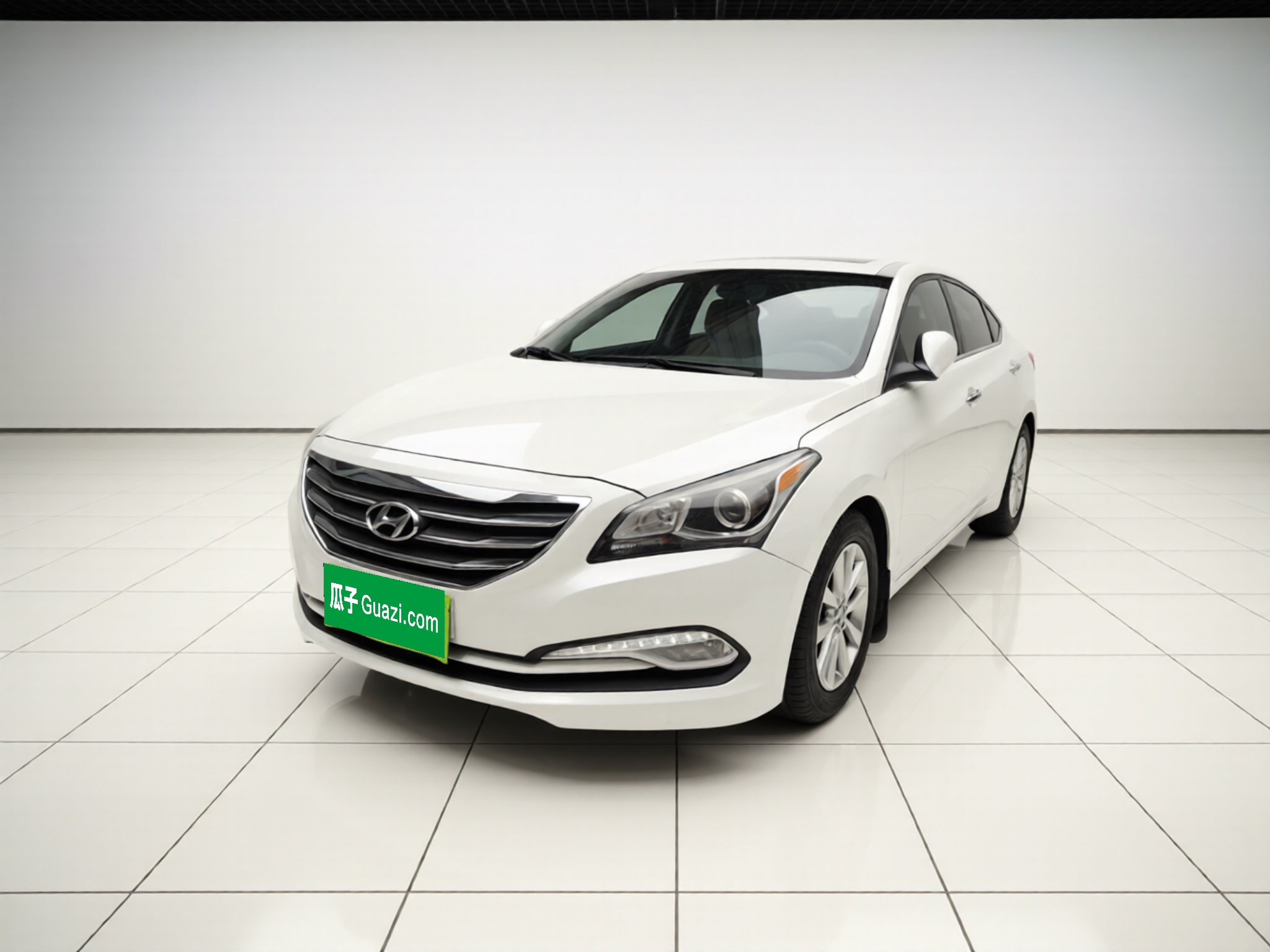 Hyundai Mistra 2016 car image 