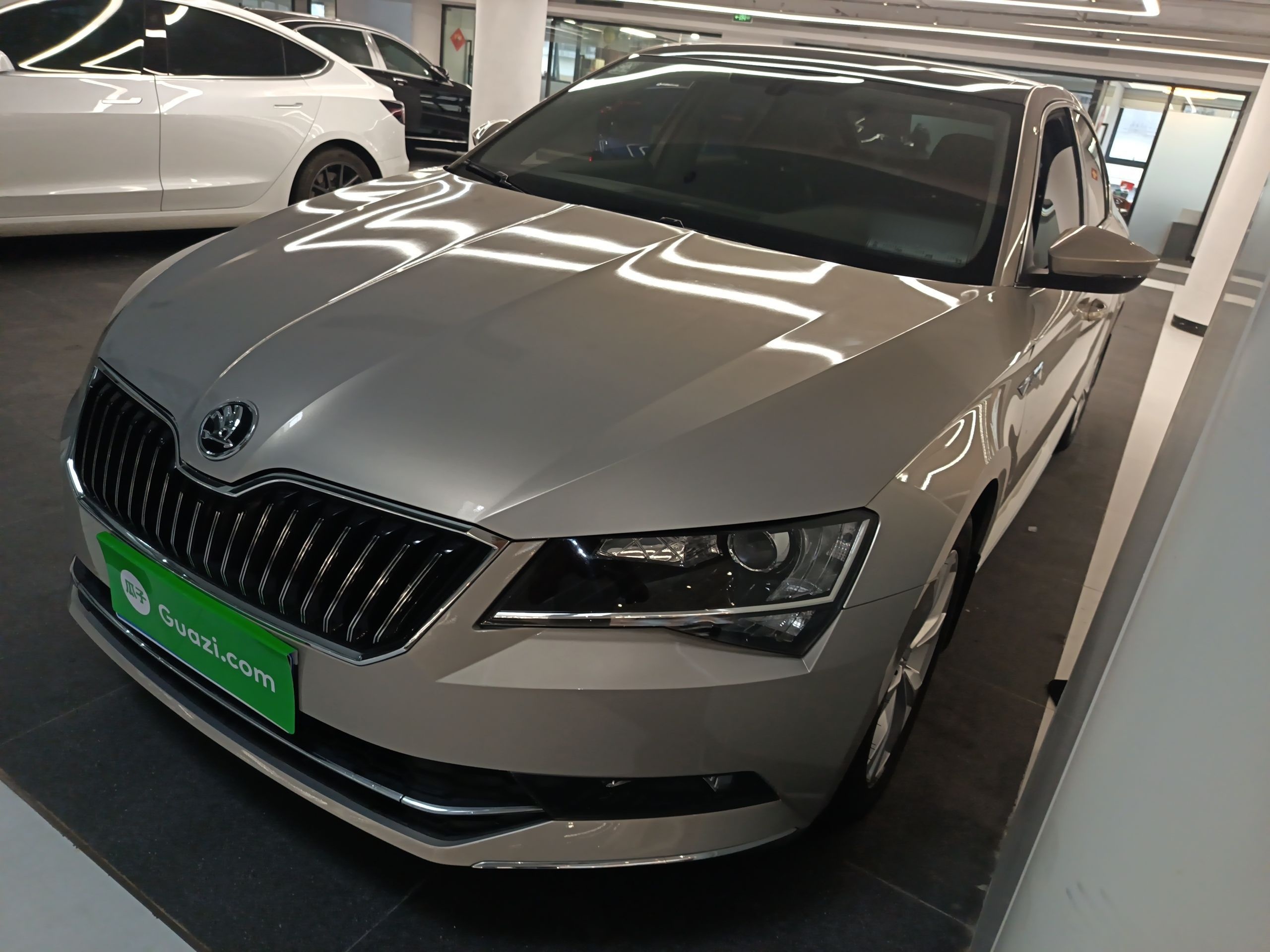 Skoda Superb 2016 汽车图片 