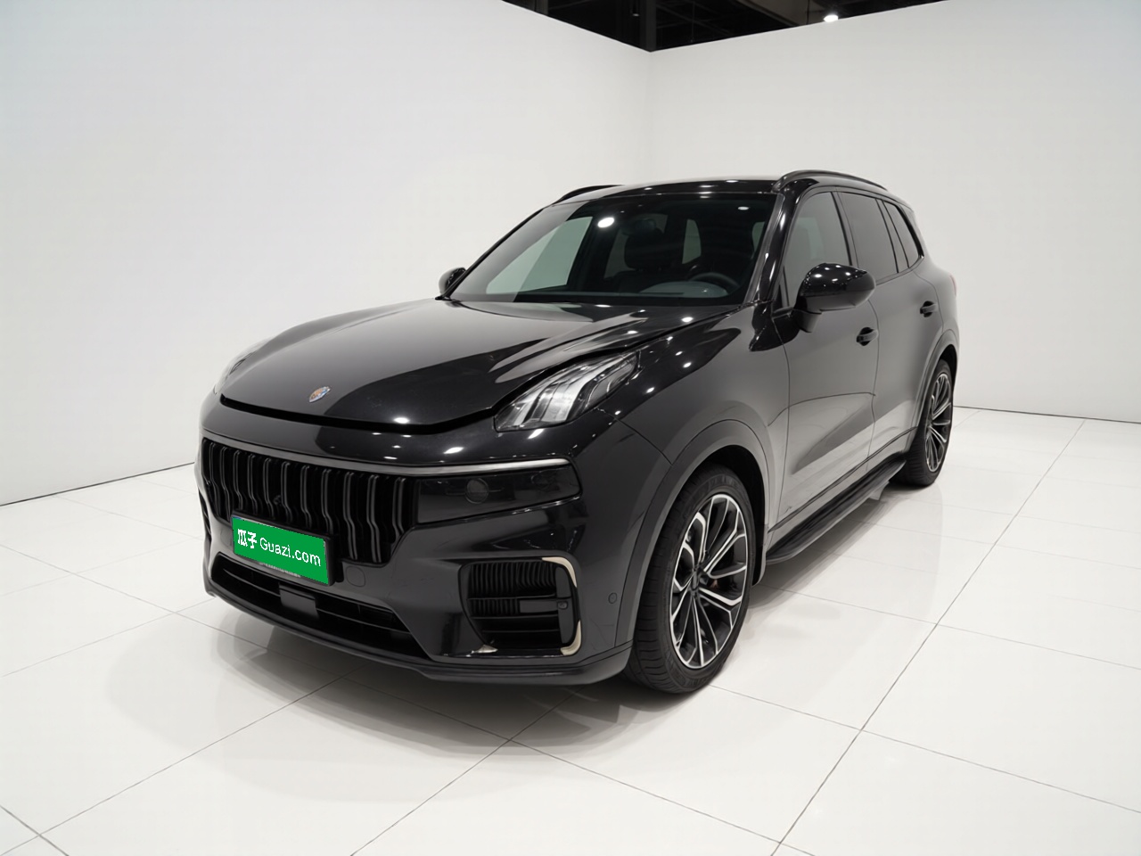 Lynk & Co 09 2022 Lynk & Co 09 2022 car image