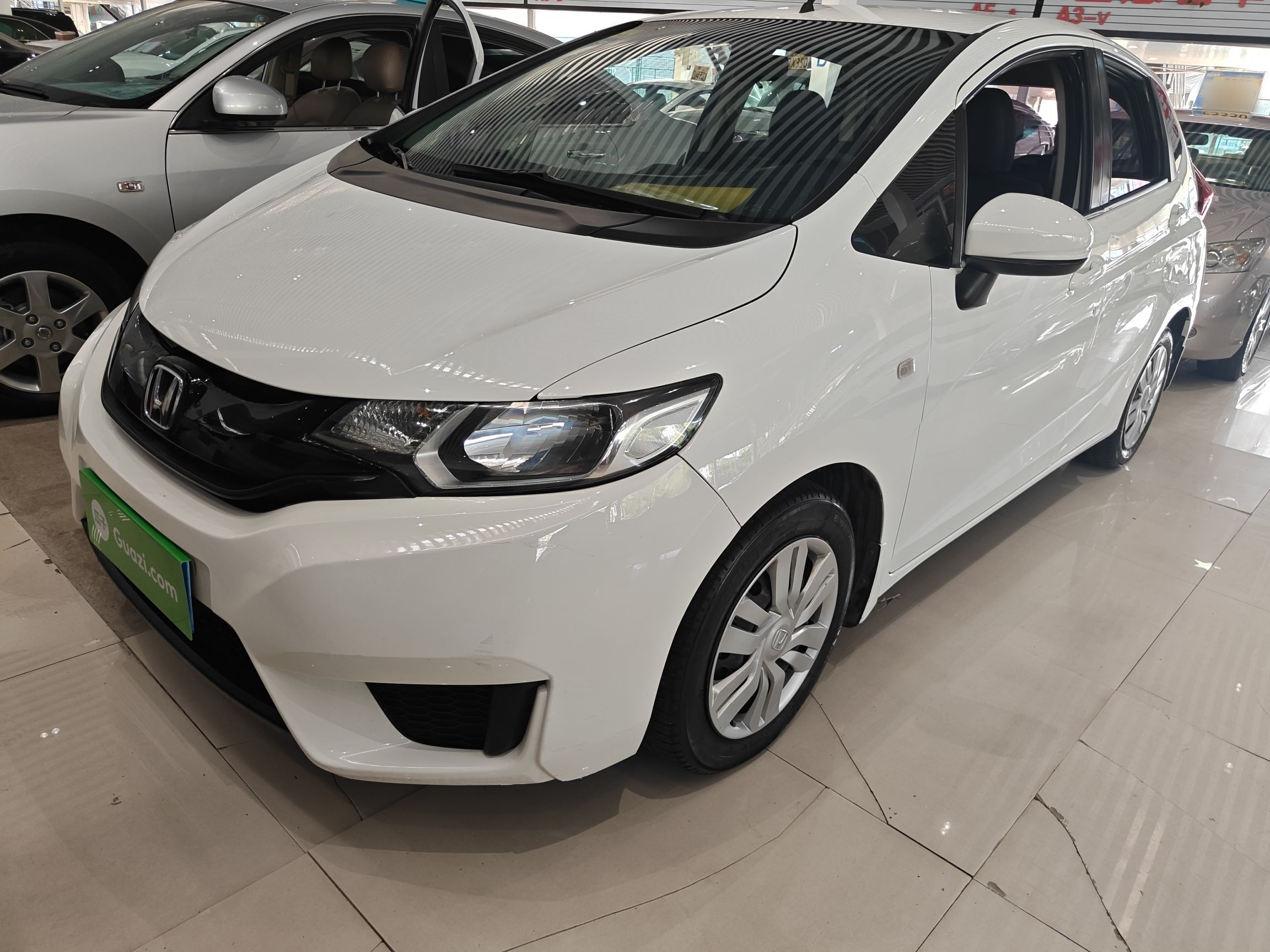 Honda Fit 2015 car image 