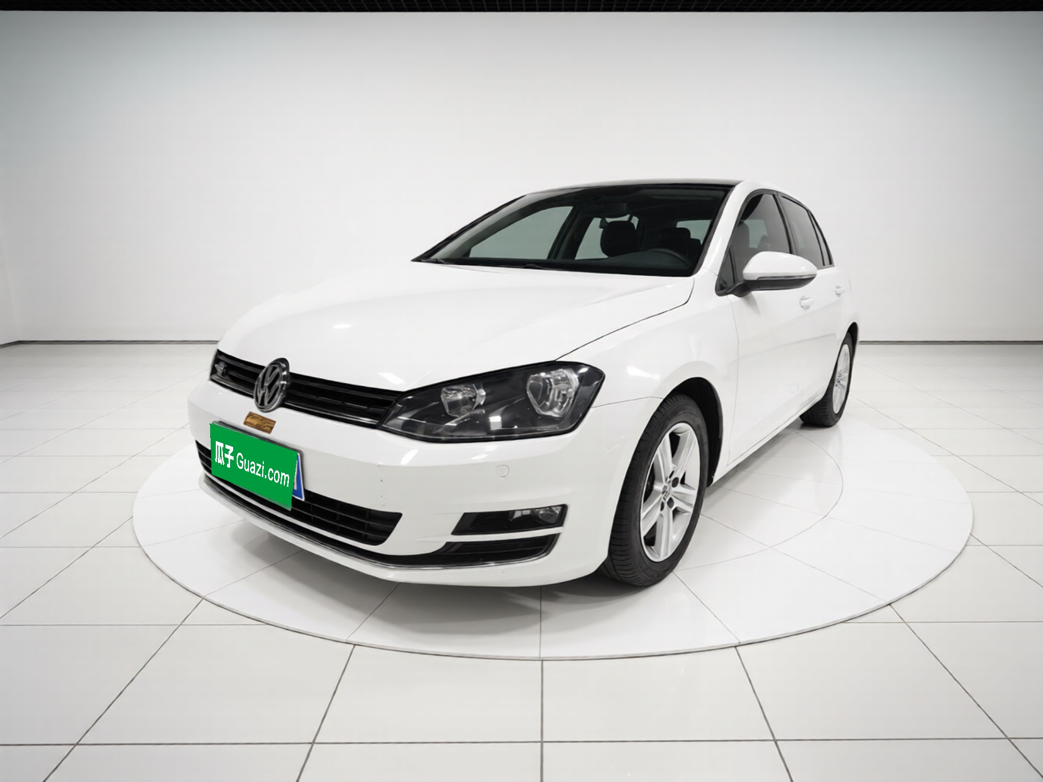 Volkswagen Golf 2015 car image 