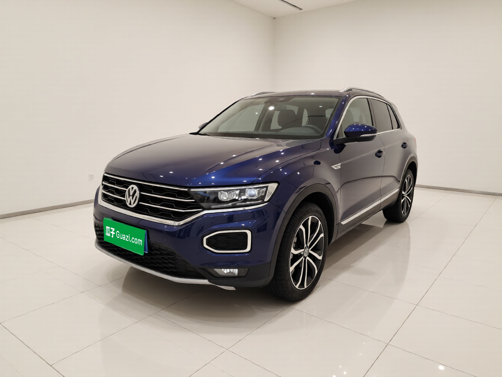 Volkswagen T-Roc 2019 car image 
