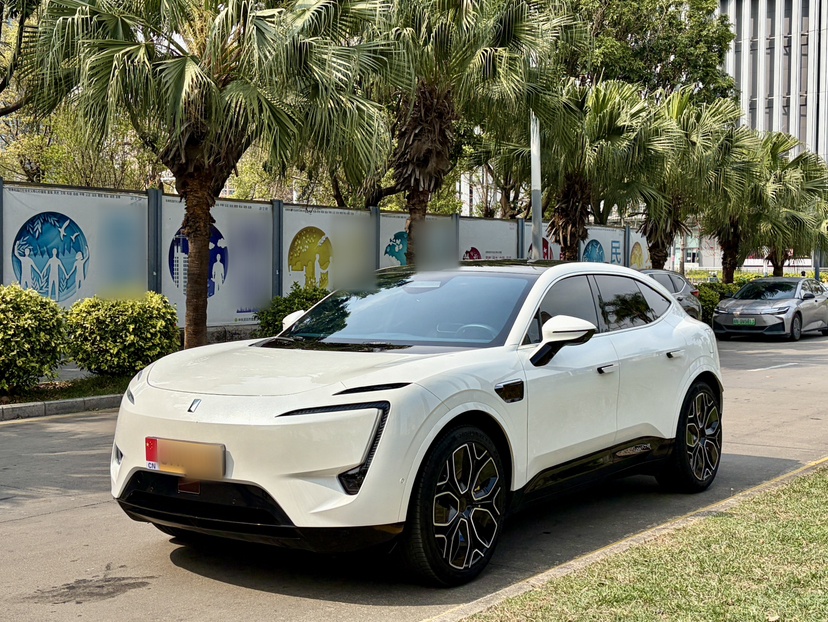 Avatr 11 2023 immagine di auto 