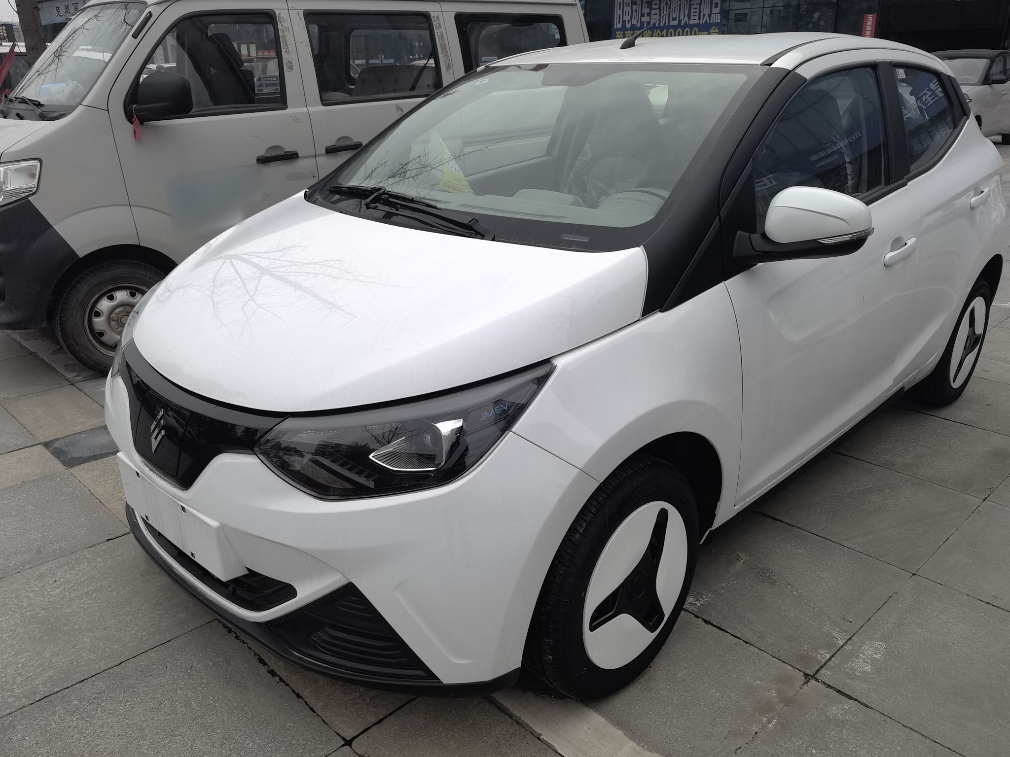 MG 2025 MG 2025 car image
