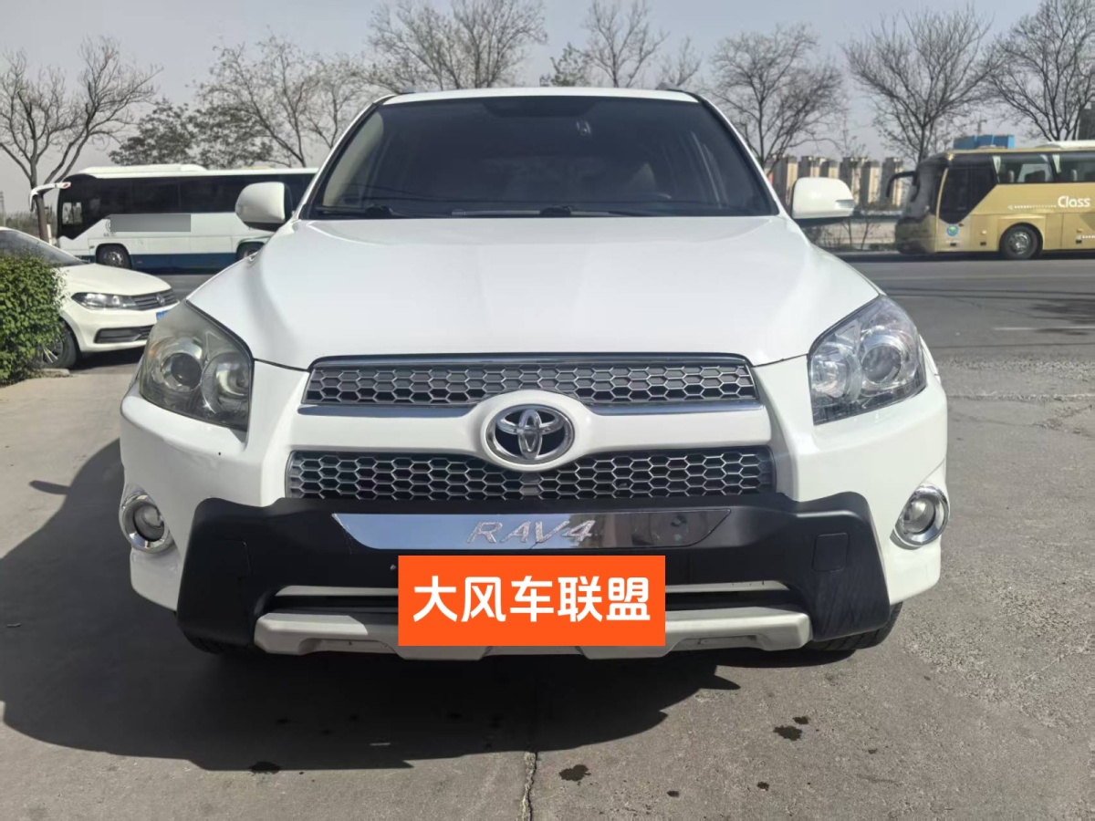 Toyota 2013 Toyota 2013 car image