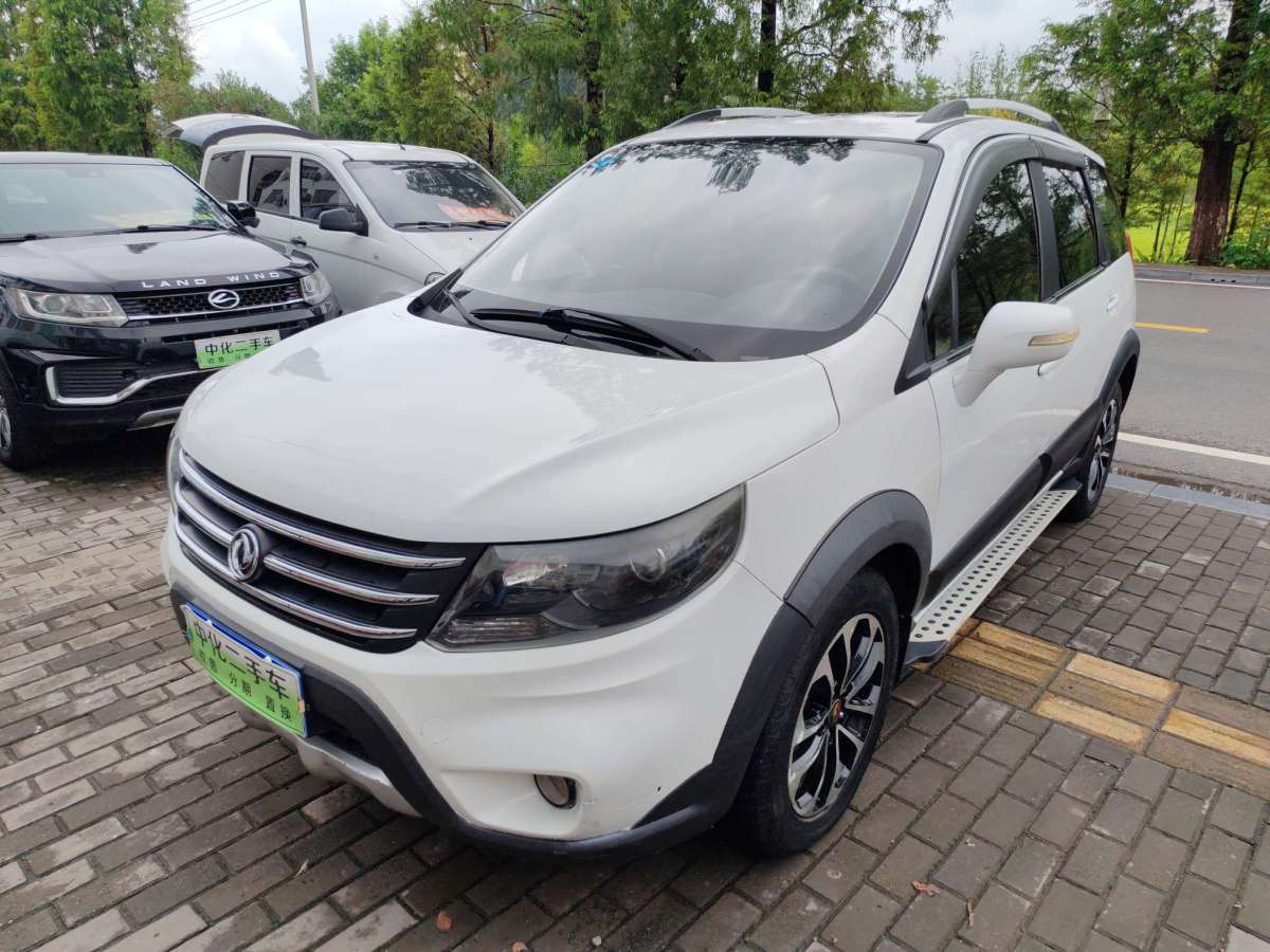 Forthing JOYEAR 2014 Forthing JOYEAR 2014 immagine di auto