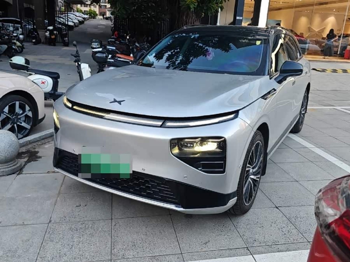 Xpeng G9 2024 immagine di auto 