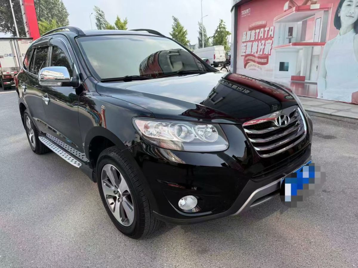 Hyundai Santa Fe Classic 2012 car image 