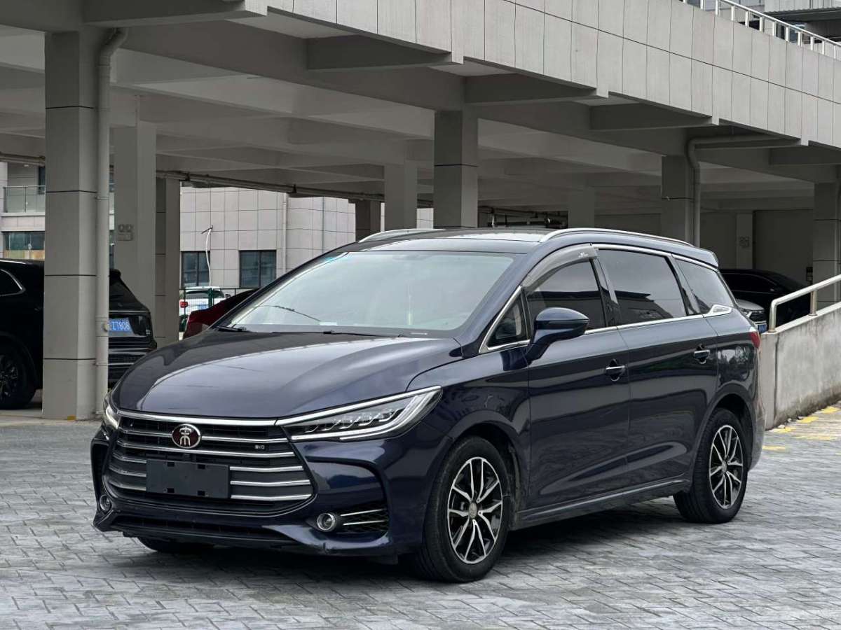 BYD Song MAX 2018 BYD Song MAX 2018 صورة سيارة
