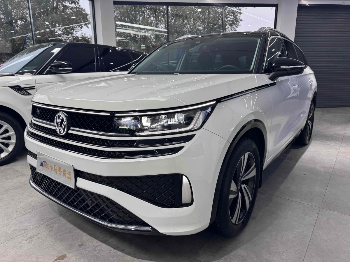 Volkswagen Tavendor 2023 immagine di auto 