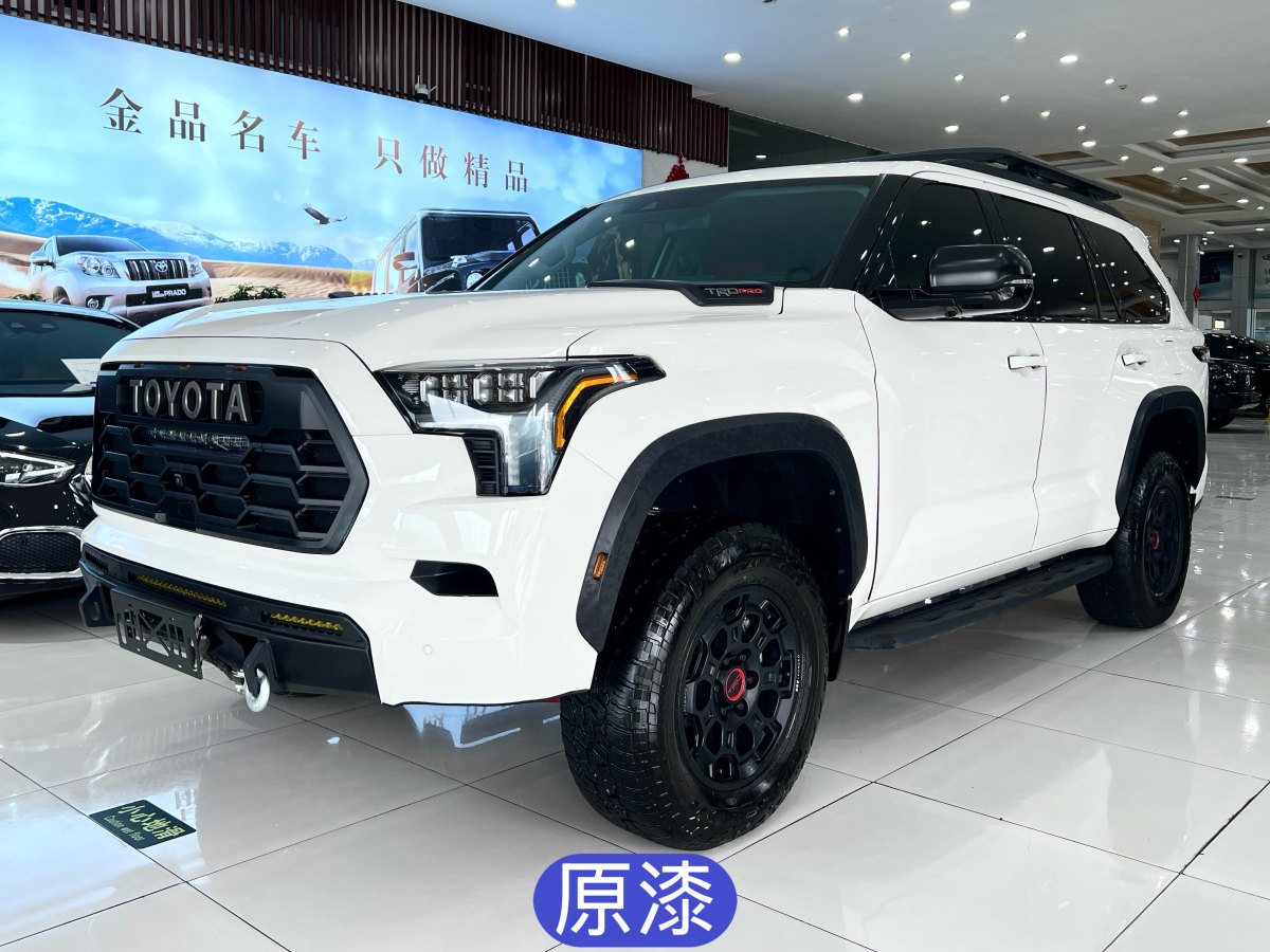 Toyota Sequoia 2024 汽车图片 