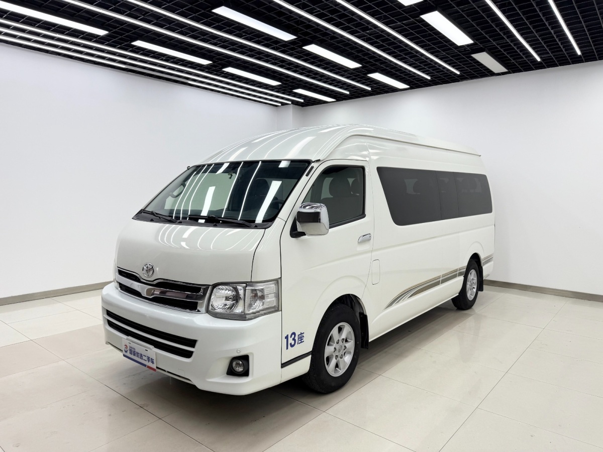Toyota Hiace 2010 Toyota Hiace 2010 immagine di auto