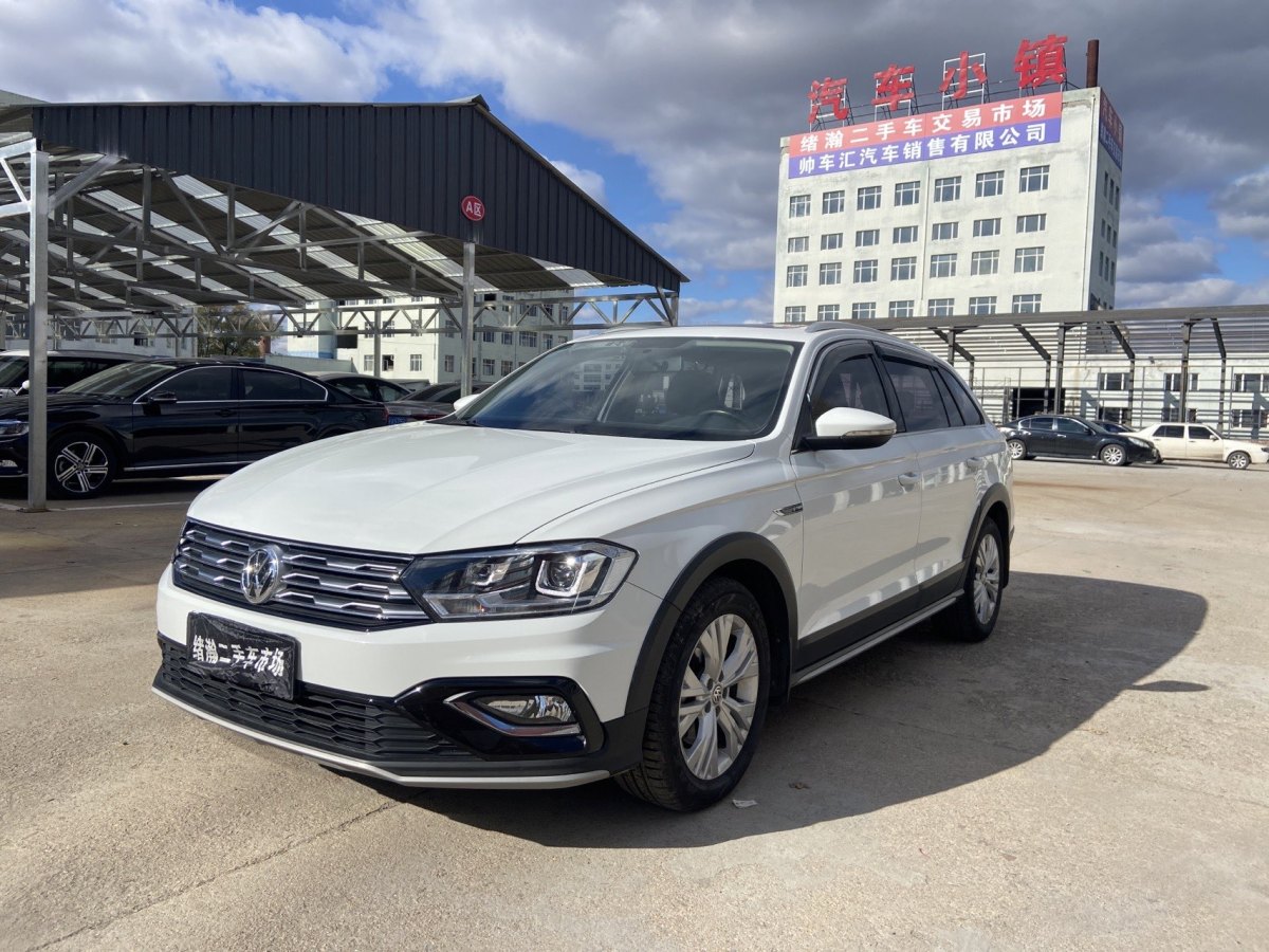 Volkswagen C-Trek 2018 Volkswagen C-Trek 2018 immagine di auto