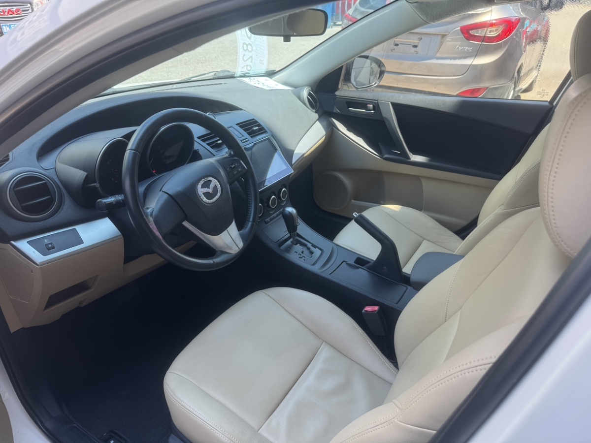 Mazda 3 Startech 2013 汽车图片 