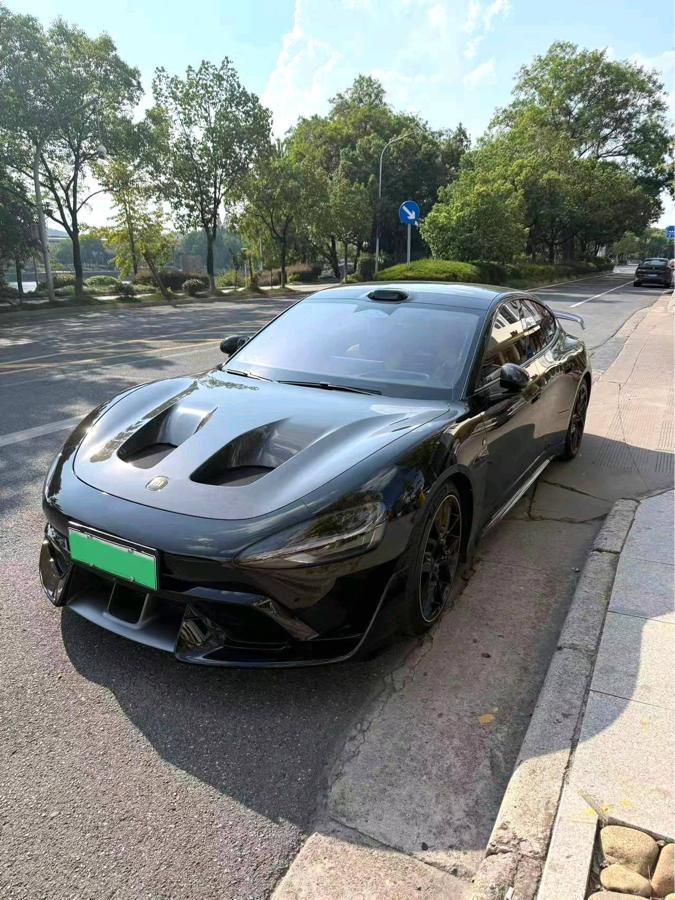 MI SU7 Ultra 2025 汽车图片 