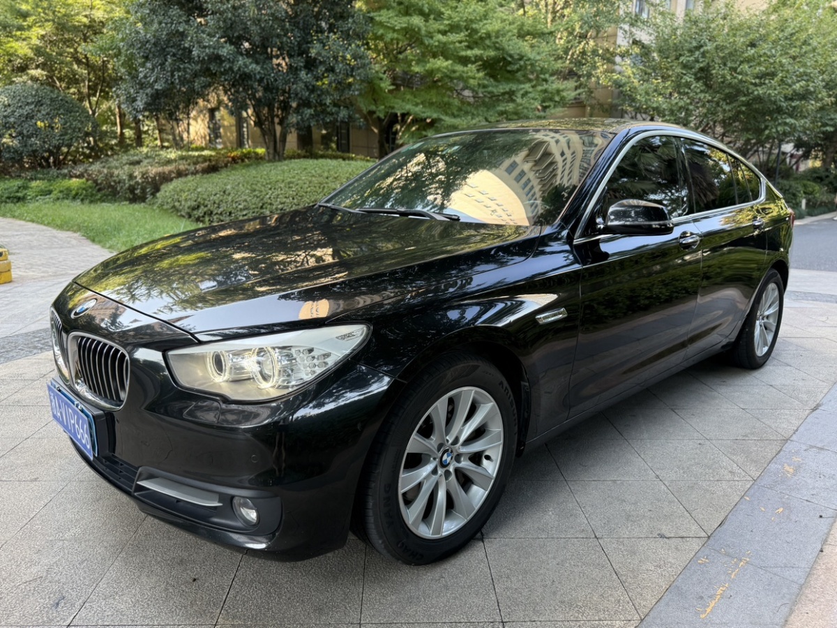 BMW 5 Series GT 2016 BMW 5 Series GT 2016 immagine di auto