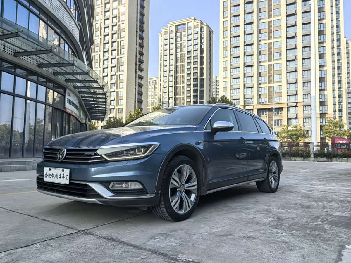 Volkswagen Passat Variant 2017 Volkswagen Passat Variant 2017 immagine di auto