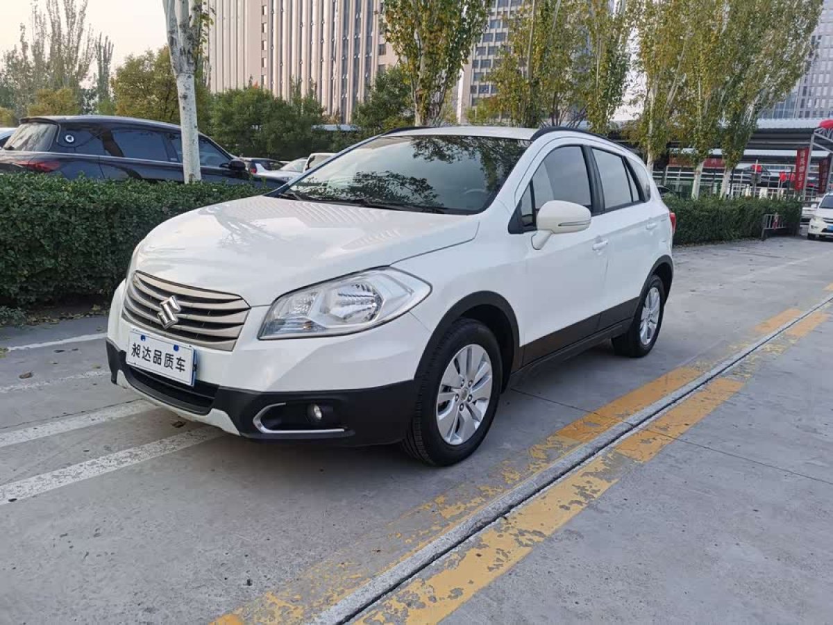 Suzuki S-Cross صورة سيارة 