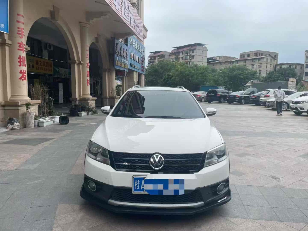 Volkswagen Cross Lavida 2014 Volkswagen Cross Lavida 2014 immagine di auto