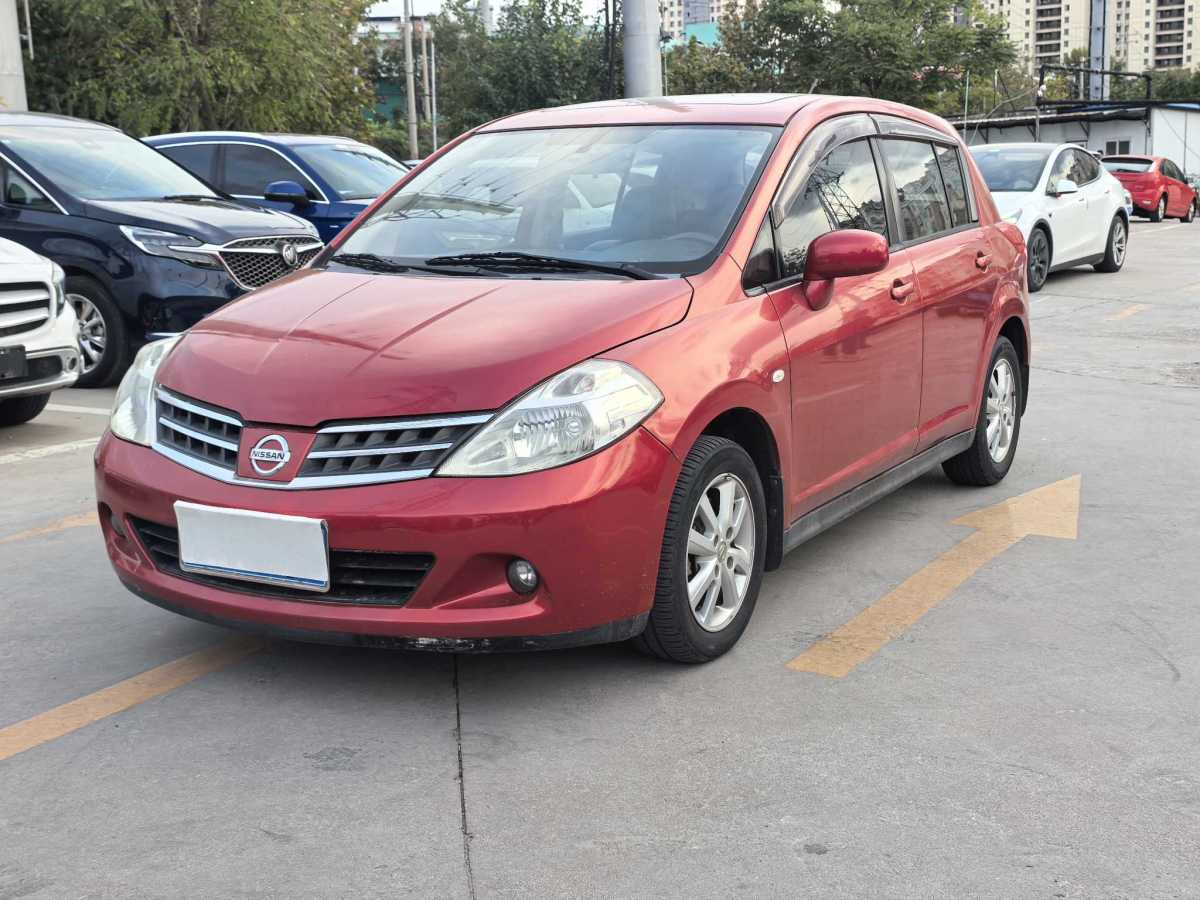 Nissan Tiida Sedan 2010 汽车图片 