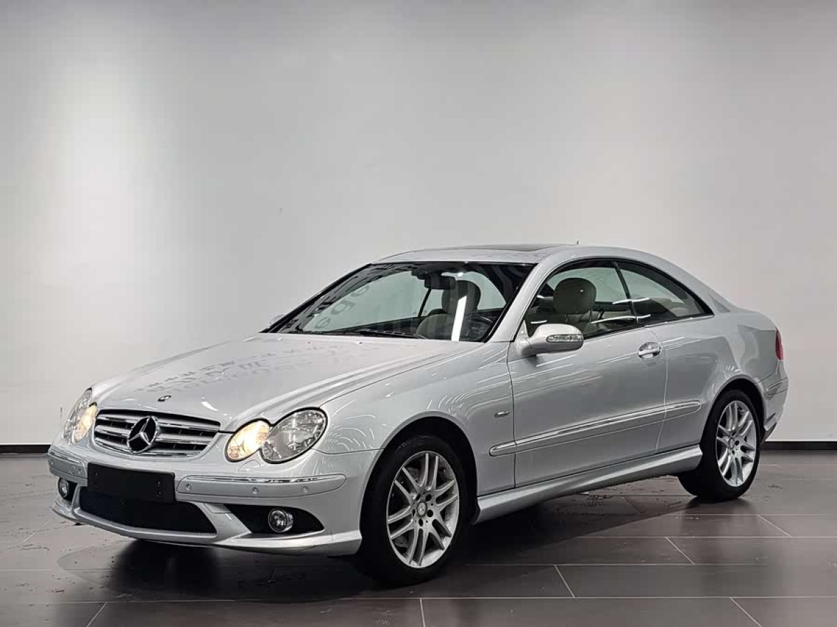 Mercedes-Benz CLK Class 2008 car image 