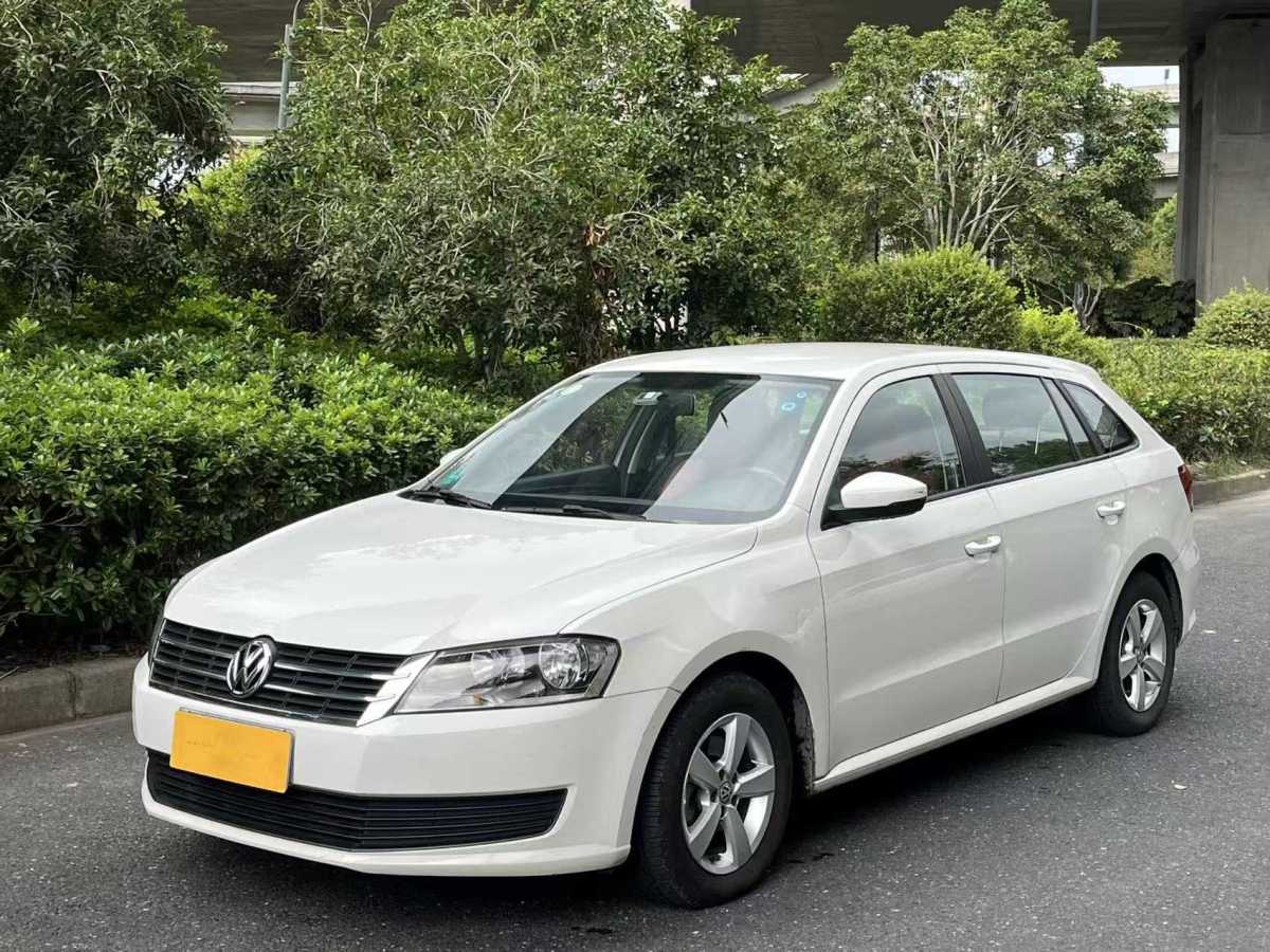 Volkswagen Gran Lavida 2015 immagine di auto 